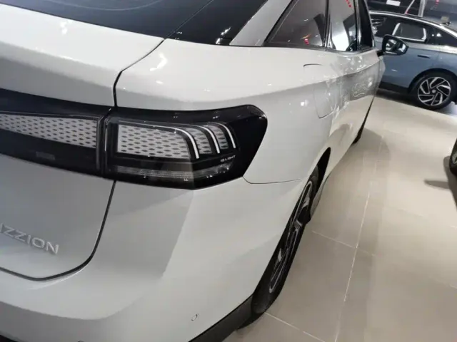 Volkswagen ID.7 Vizzion — Фото автомобиля 7