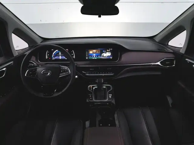GAC Trumpchi M6 — Фото автомобиля 5