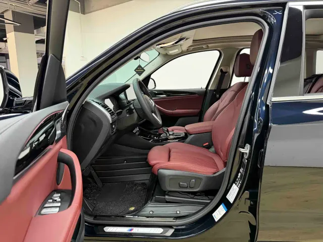 BMW X3 — Фото автомобиля 10