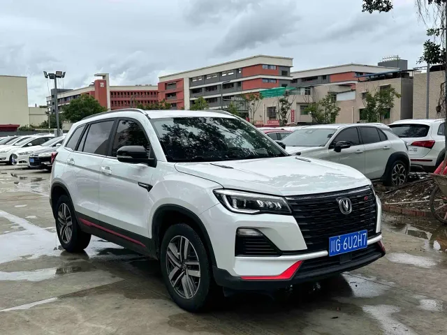 Changan CS75 — Фото автомобиля 3