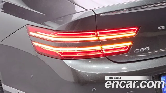Genesis G80 Бензин 2.5 турбо AWD — Фото автомобиля 17