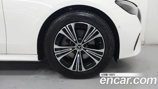 Mercedes-Benz E-Class W214 — Фото автомобиля 5