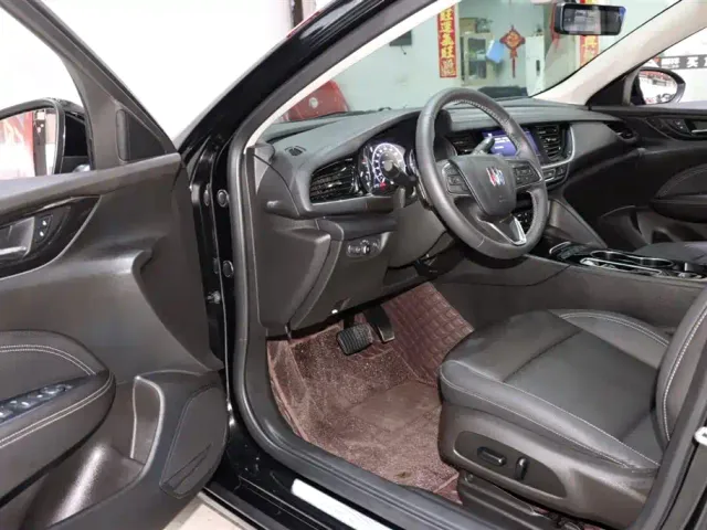 Buick Regal — Фото автомобиля 9