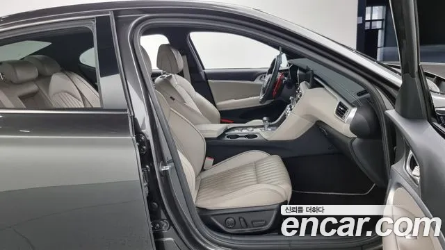 Genesis G70 — Фото автомобиля 10