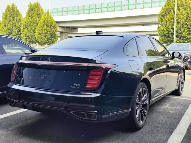 Hongqi H9 — Фото автомобиля 6