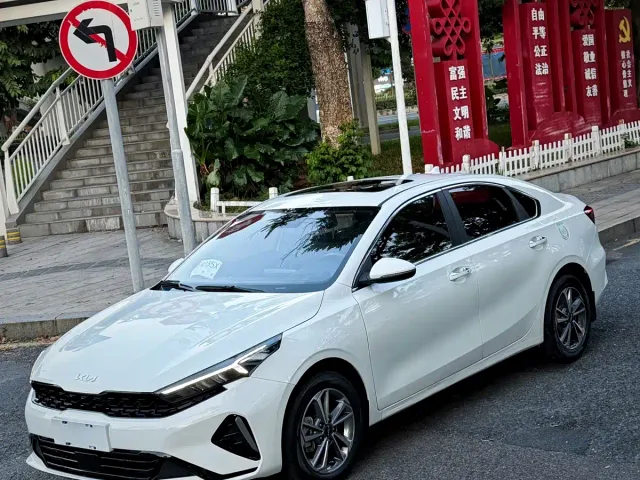 Kia K3 — Фото автомобиля 9