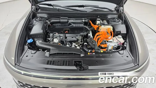 Hyundai Grandeur GN7 — Фото автомобиля 6