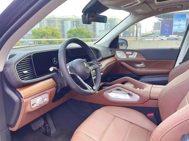 Mercedes-Benz GLE-Class — Фото автомобиля 8
