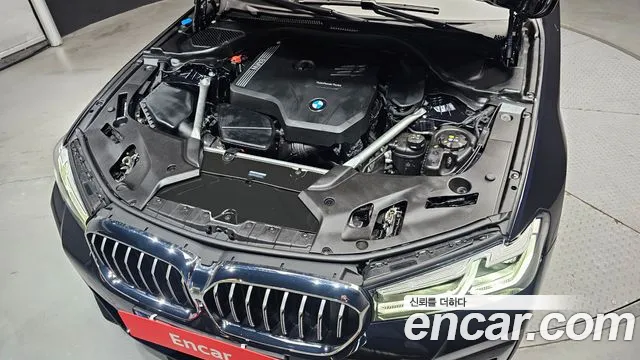 BMW 5 Series G30 — Фото автомобиля 6
