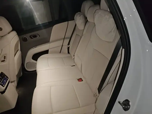 Li Auto i6 — Фото автомобиля 16
