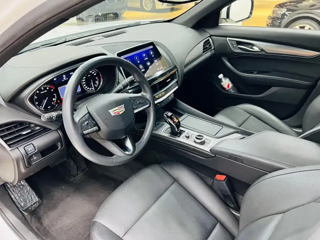 Cadillac CT5 — Фото автомобиля 5