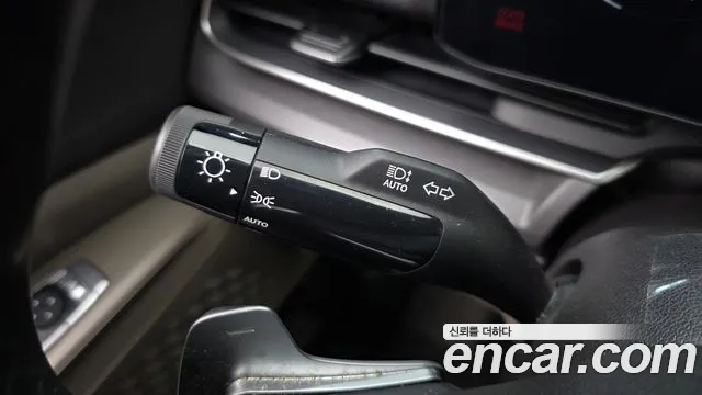 Kia Carnival 4th Gen — Фото автомобиля 28