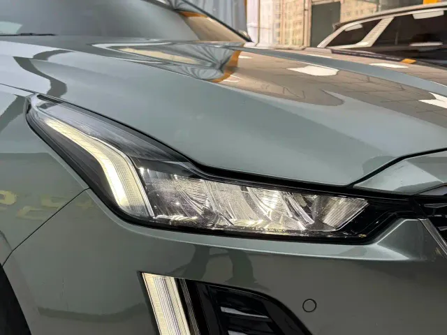 Cadillac CT5 — Фото автомобиля 21