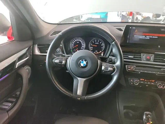 BMW X1 — Фото автомобиля 10