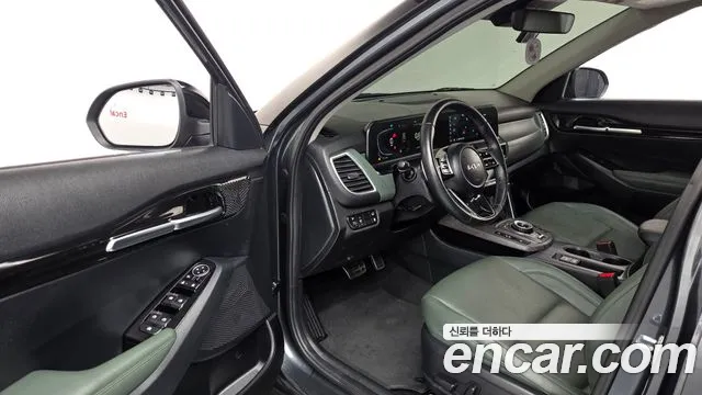 Kia Seltos — Фото автомобиля 9