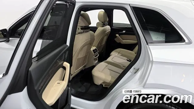 Audi Q5 40 TDI quattro Premium — Фото автомобиля 11