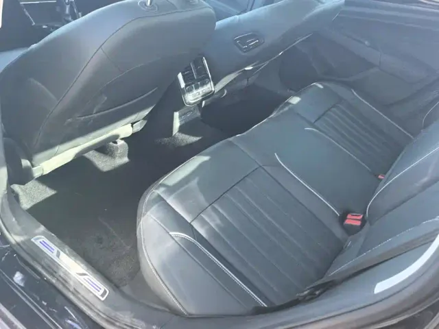Volkswagen Passat — Фото автомобиля 11