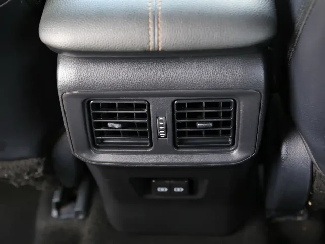 Toyota Wildlander — Фото автомобиля 16