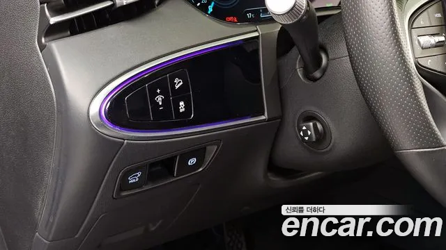 Genesis GV70 — Фото автомобиля 14