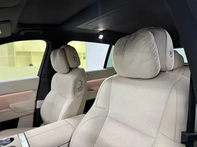 Li Auto L7 — Фото автомобиля 12