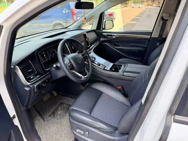 GAC Trumpchi M8 — Фото автомобиля 7