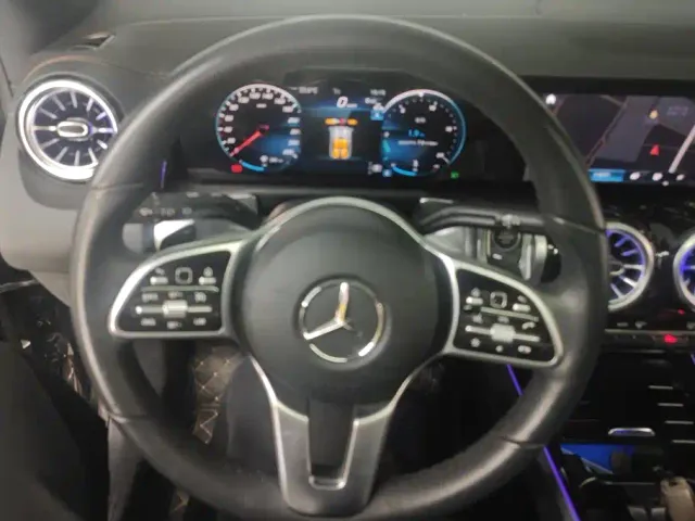 Mercedes-Benz GLB-Class — Фото автомобиля 15