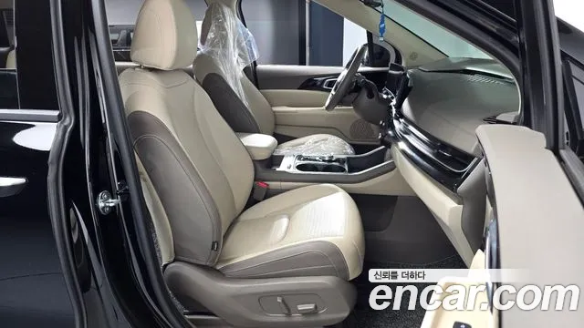 Kia Carnival Generation 4 — Фото автомобиля 16