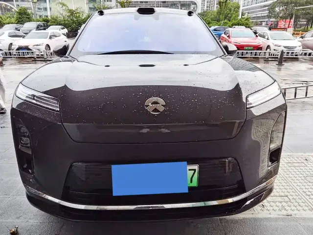 Nio ES8 — Фото автомобиля 2