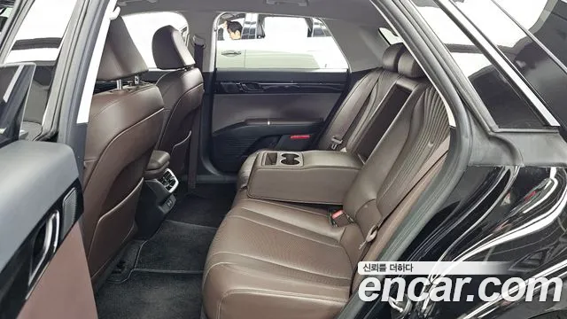 Hyundai Grandeur GN7 — Фото автомобиля 16