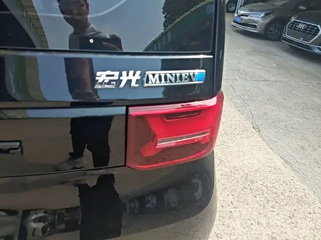 Wuling Hongguang Mini EV — Фото автомобиля 7