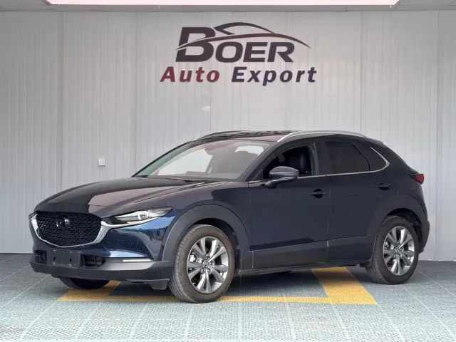 Фотография автомобиля — Mazda CX-30