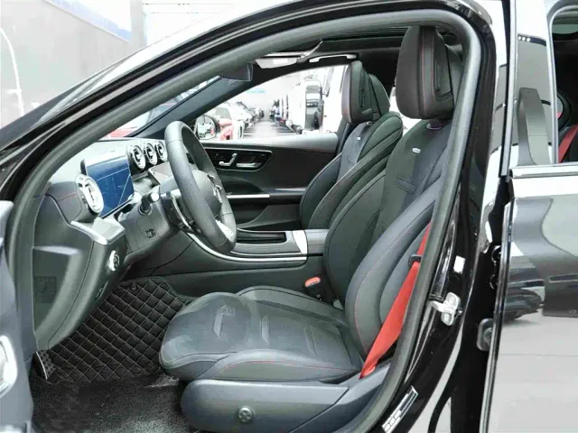 Mercedes-Benz C-Class AMG — Фото автомобиля 11