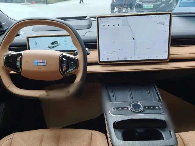 Geely Galaxy Xingyao 8 — Фото автомобиля 8