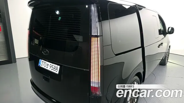 Hyundai Staria Staria Lounge 9 мест — Фото автомобиля 19