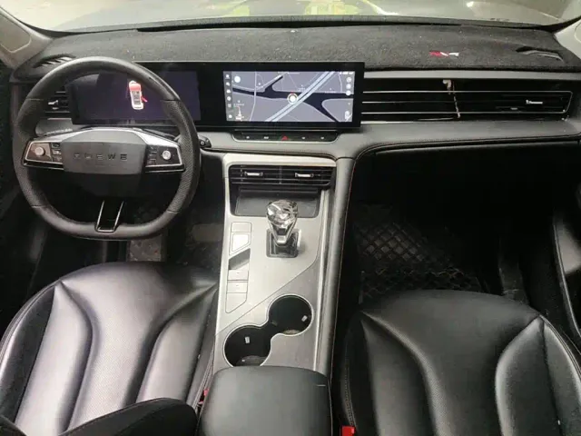 Roewe RX5 — Фото автомобиля 10