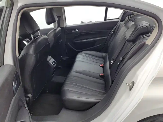 Peugeot 408 — Фото автомобиля 15