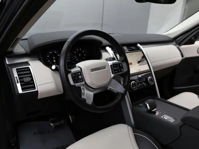 Land Rover Discovery — Фото автомобиля 14