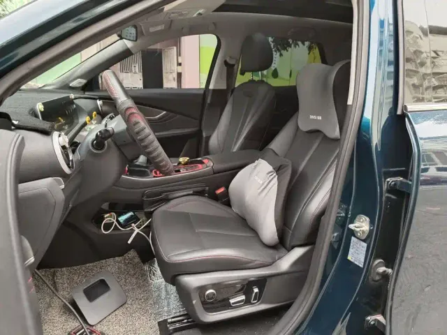 Forthing T5 Evo — Фото автомобиля 14