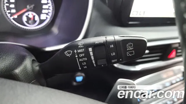 Hyundai Santafe Новый Santa Fe Бензин 2.5T 2WD — Фото автомобиля 18