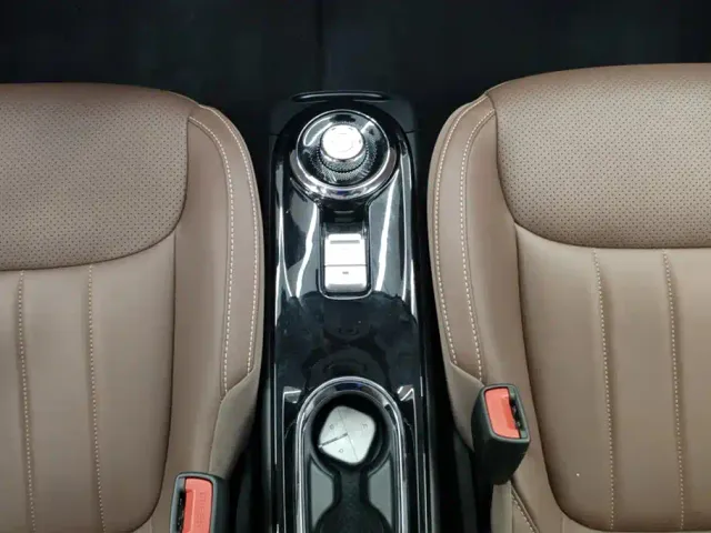 Wuling Bingo — Фото автомобиля 16