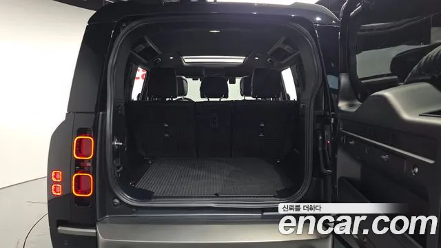 Land Rover Defender Defender (L663) 110 P300 X-Dynamic SE — Фото автомобиля 20