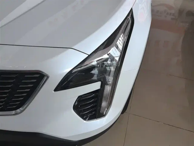 Cadillac XT4 — Фото автомобиля 17