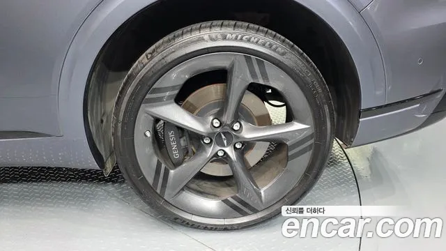 Genesis GV70 — Фото автомобиля 6