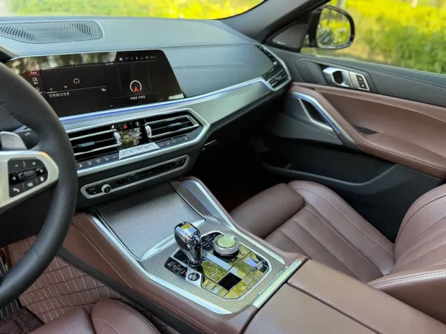 BMW X6 — Фото автомобиля 16