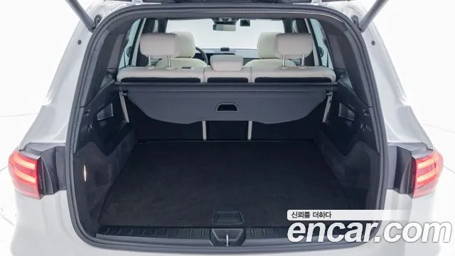 Mercedes-Benz GLB-Class — Фото автомобиля 11