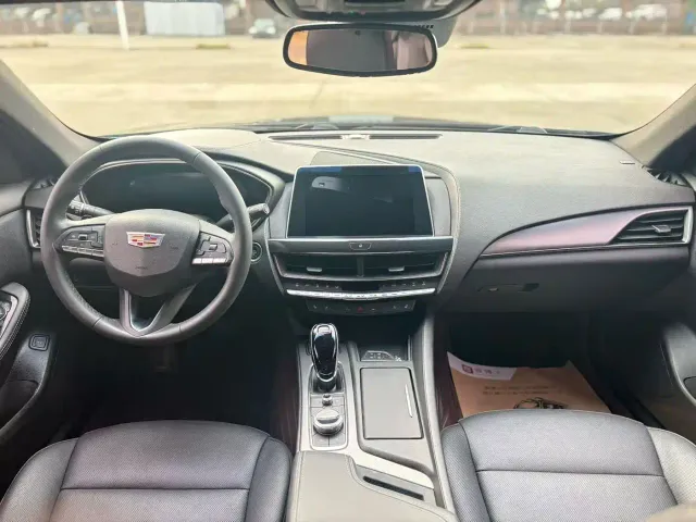 Cadillac CT5 — Фото автомобиля 5