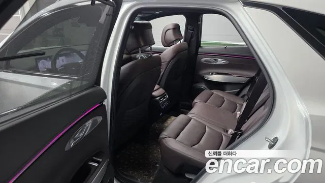 Genesis GV70 — Фото автомобиля 28