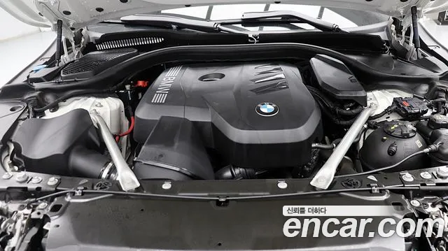 BMW 5 Series G60 — Фото автомобиля 20