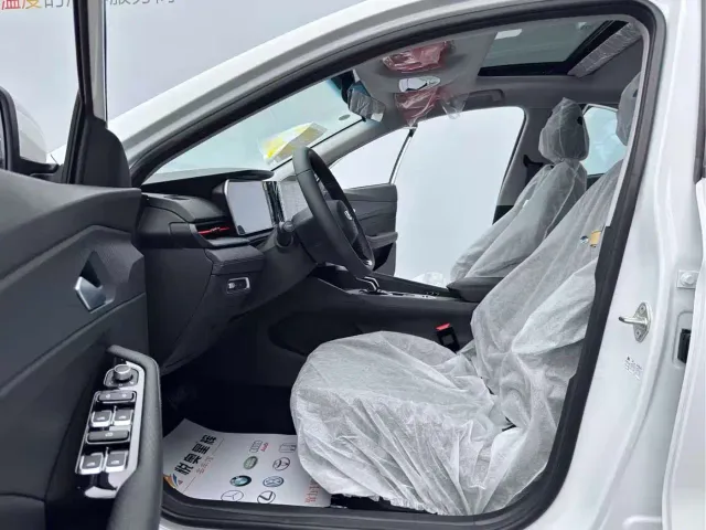 Geely Binrui — Фото автомобиля 7