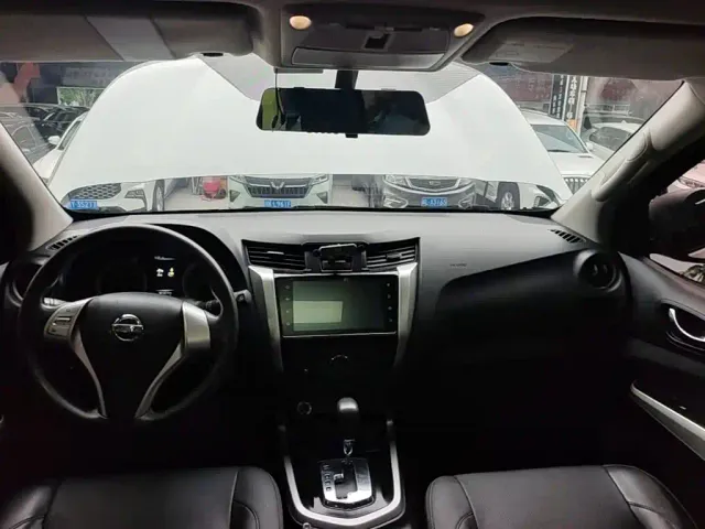 Nissan Terra — Фото автомобиля 9
